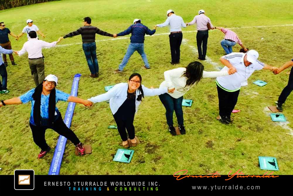 Team Building El Salvador | Dinámicas corporativas para fortalecer liderazgo colaborativo y cohesión