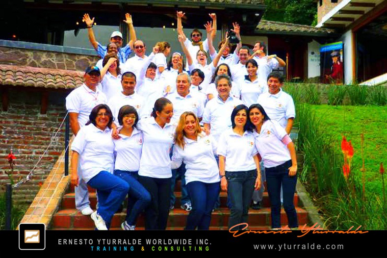 Team Building El Salvador | Experiencia de cuerdas para trabajo colaborativo y resiliencia