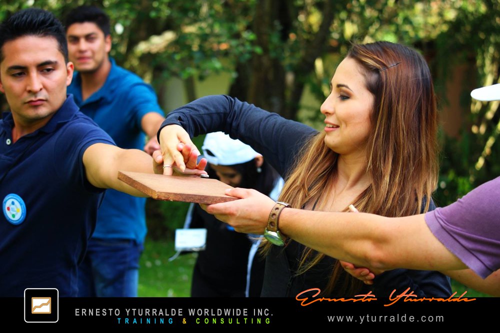 Team Building El Salvador | Actividades lúdicas empresariales que activan la sinergia