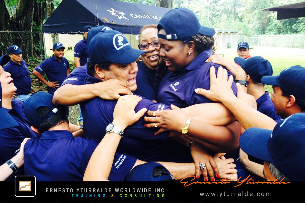 Team Building El Salvador | Actividades experienciales para inspirar liderazgo, motivación y confianza